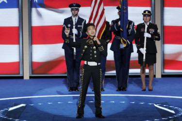 The national anthem Sebastien De La Cruz sings