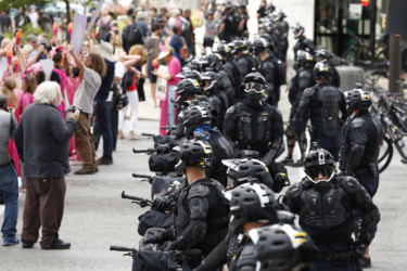 Demonstrations in Cleveland Demonstrators march by police