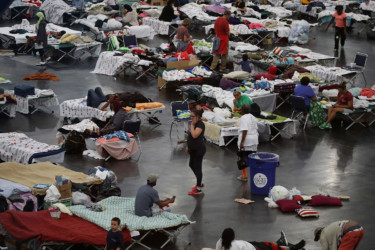Texans seek rescue and refuge from Harvey