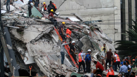 Photos: Aftermath of Mexico City earthquake