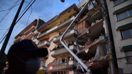 Photos: Aftermath of Mexico City earthquake