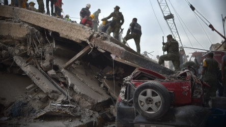 Photos: Aftermath of Mexico City earthquake