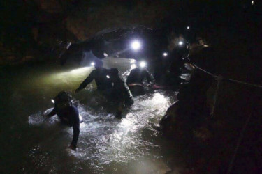 Thailand Cave Search Photo Gallery Thai rescue teams walk inside cave