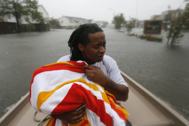 Texans seek rescue and refuge from Harvey