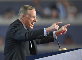 Howard Dean Howard Dean speaks on stage