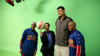Globetrotters, Mike Walter and Yao Ming