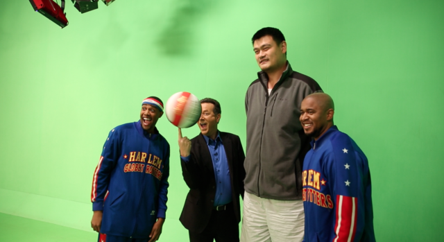 Globetrotters, Mike Walter and Yao Ming