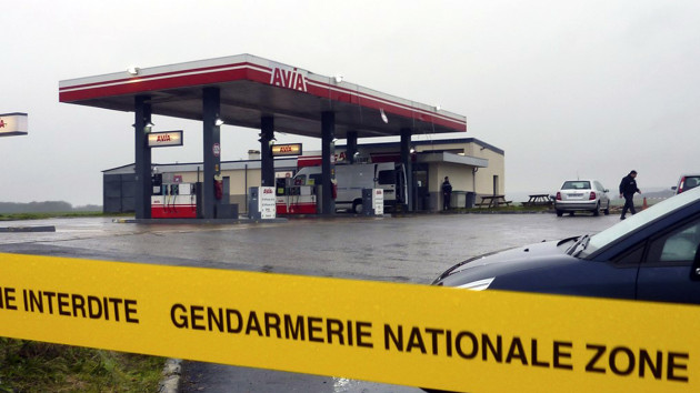 Paris shooting Avia gas station in Villers-Cotterets