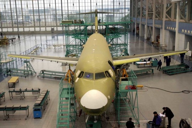 China’s first regional aircraft takes off