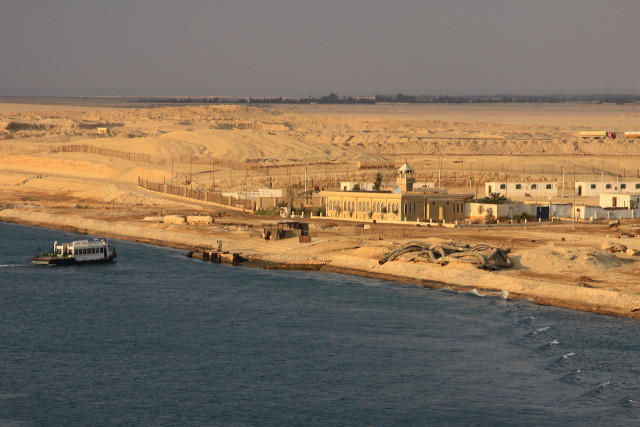 Sinai, Suez Canal. Photo by: Allan Grey/flickr