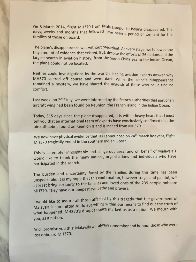 Press release from Malaysian government on Aug. 5th after determination that found debris on Reunion Island is from Malaysia Airlines Flight 370. (Zhu Xuesong, CCTV News)