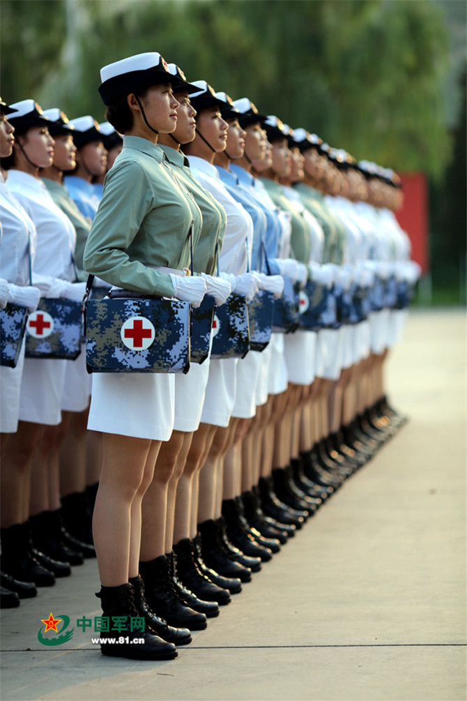 Photo by China Military Online.