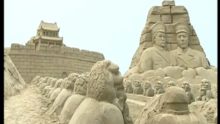 Sand sculptures depict victory in war against Japanese aggression