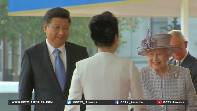 President Xi receives warm welcome from Queen Elizabeth II
