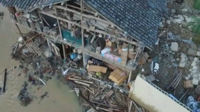 Video shows Lishui landslide rescue efforts