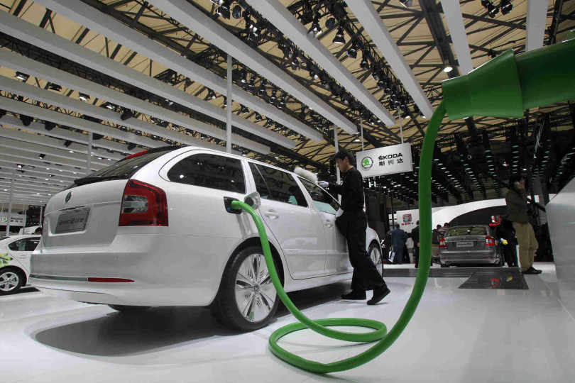 China to overtake US as biggest electric car market1