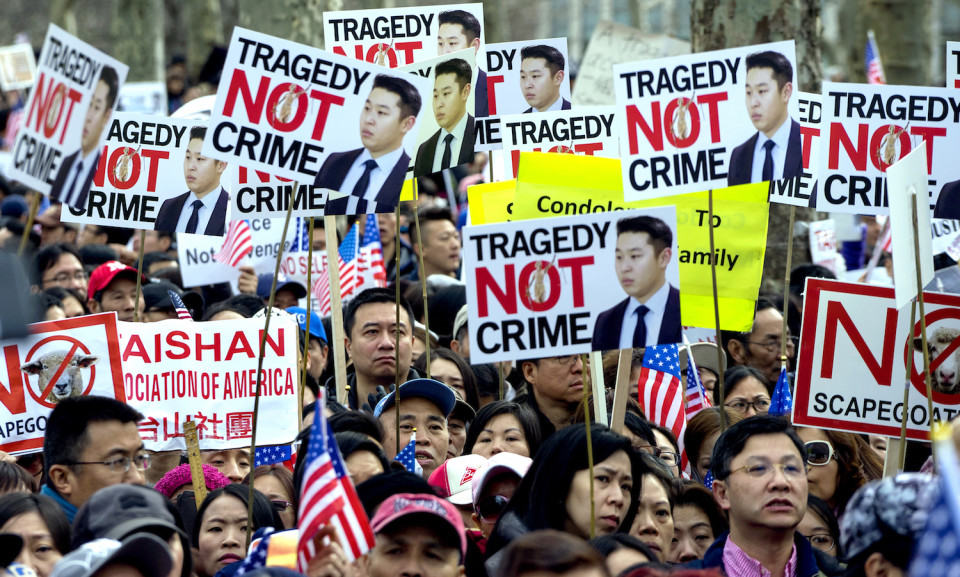Chinese-Americans rally in support of convicted NYC police officer