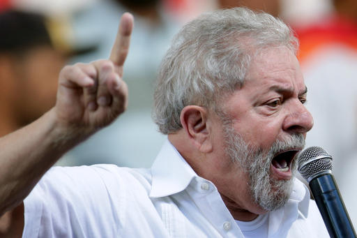Lula defends his party and Rousseff at rally