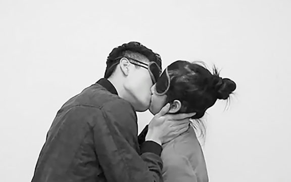 'Kiss a stranger' experiment trends on China's internet