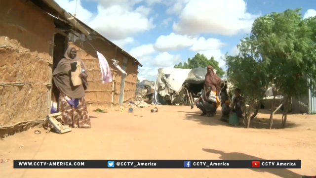 Kenyan government threatens to close world's largest refugee camp 2