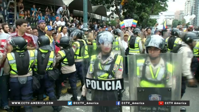 Protestors in Venezuela demand recall referendum for Maduro.00_01_11_10.Still004