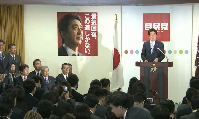 Japanese hope Abe new cabinet focuses on economic recovery