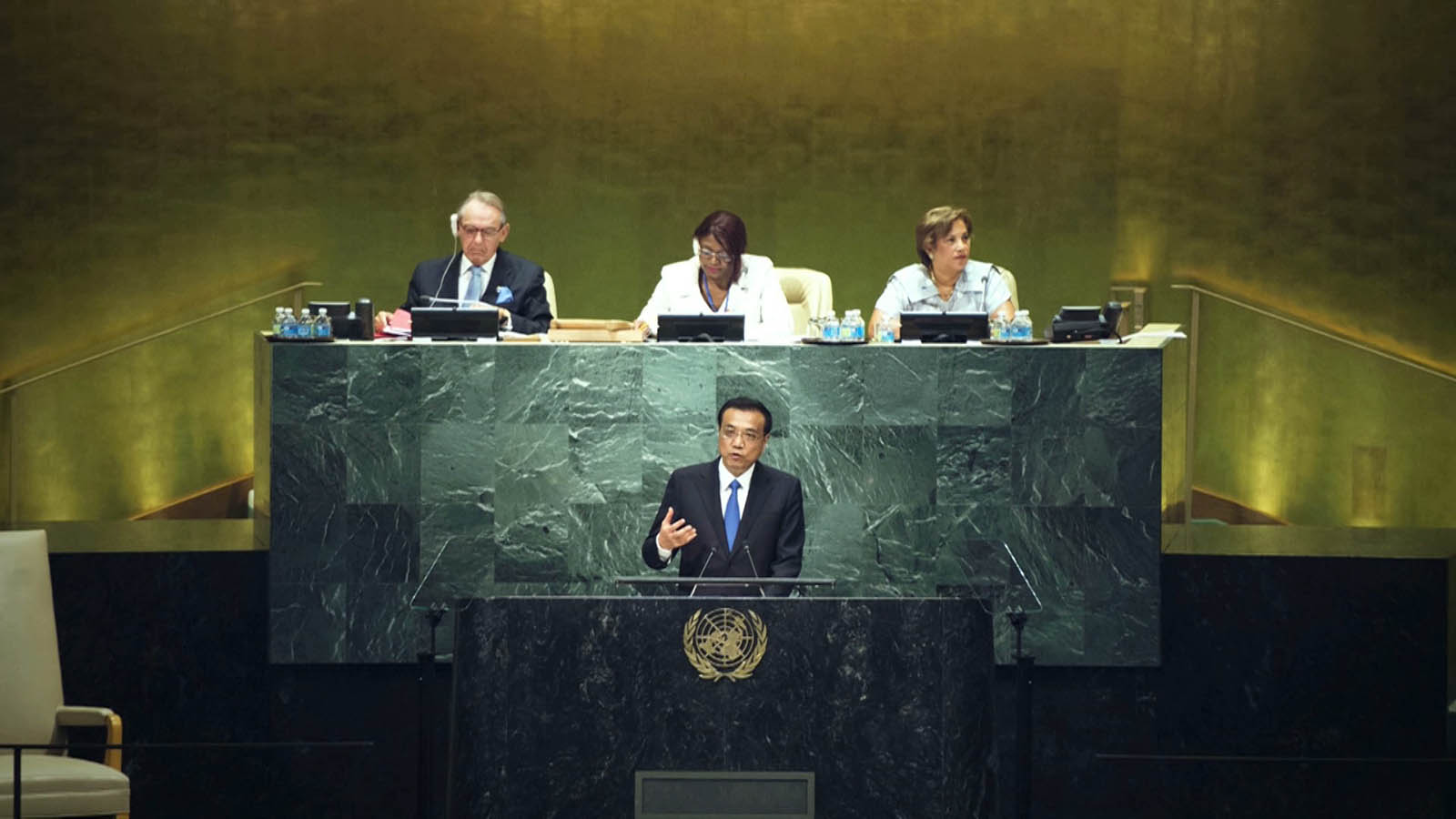 The Heat: Premier Li, UN Report, and Sierra Leone