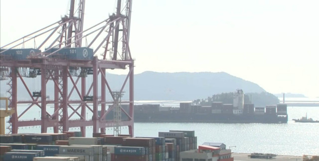 South Korean shipping industry in crisis as Hanjin collapses