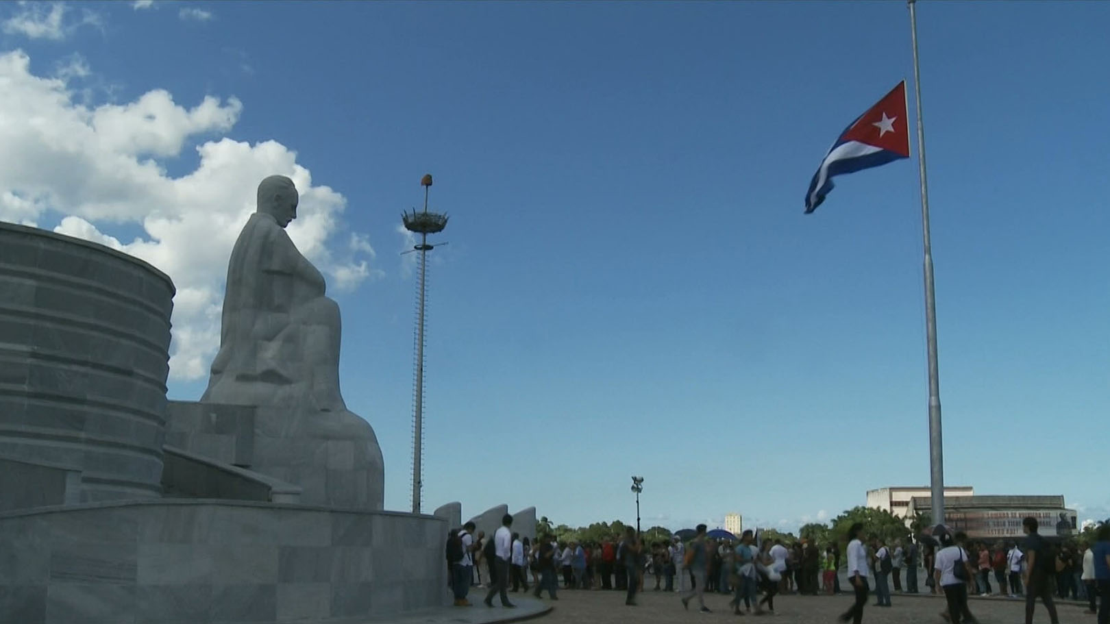 Thousands in Cuba pay their respects to Castro on day of mourning