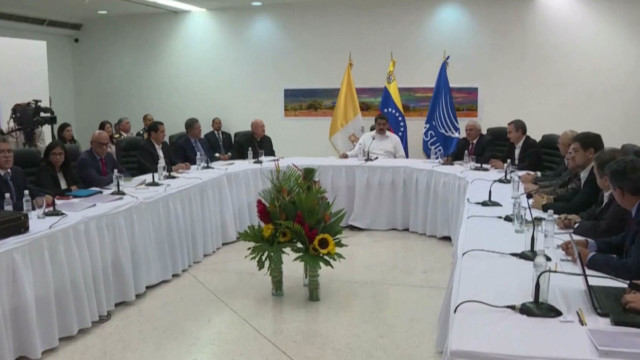 Venezuela's National Assembly postpones trial against Pres. Maduro