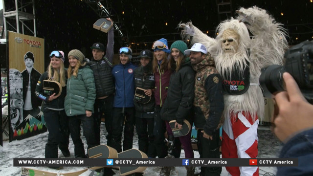 Para-snowboarders face-off in major competition