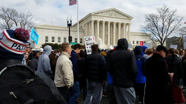 Thousands of anti-abortion protestors fill DC streets in March for Life