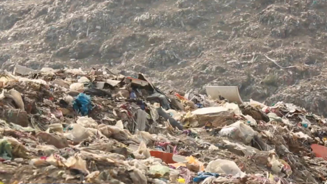 New Delhi bans use of disposable plastics