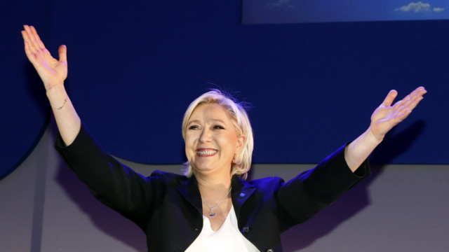 France's next leader: centrist Macron vs. far-right Le Pen