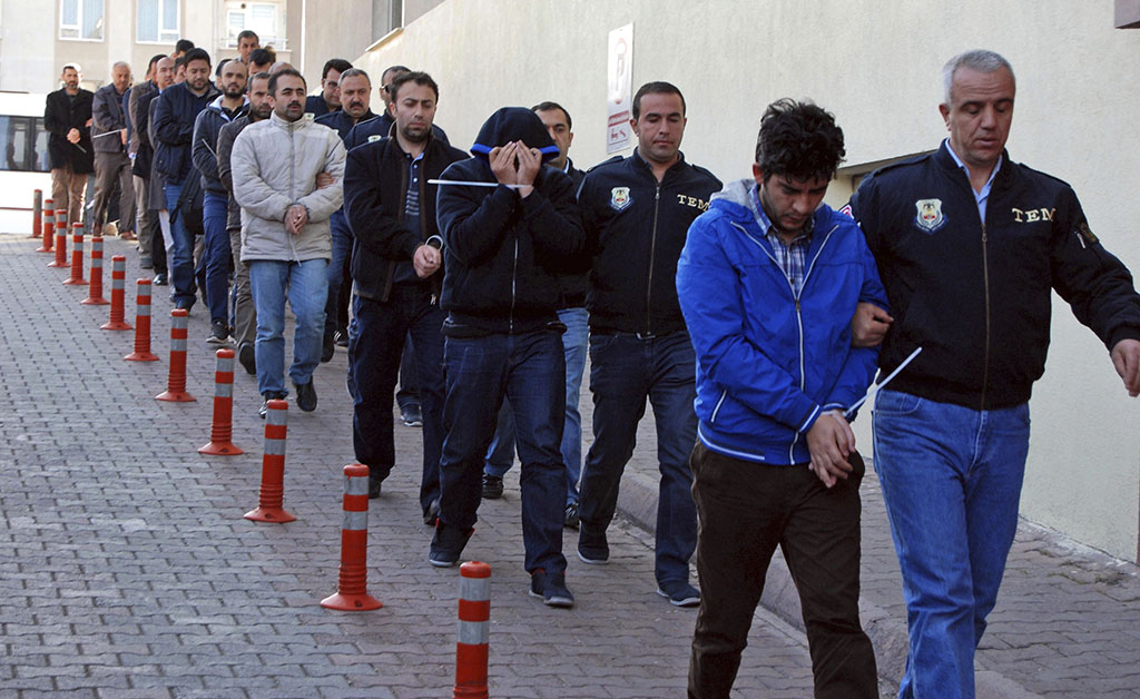 Turkish crackdown leads to more than one thousand arrests
