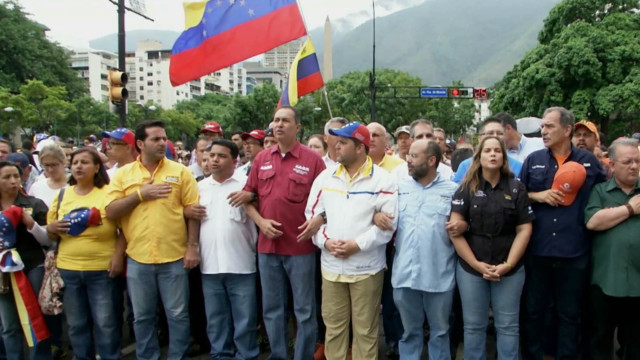 Venezuelan President Maduro attempting to rewrite constitution