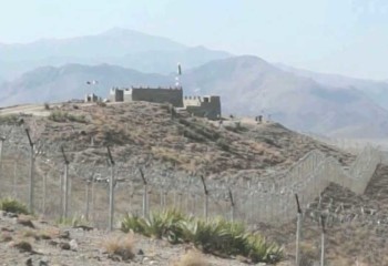 Pakistan building massive fence on Afghanistan border