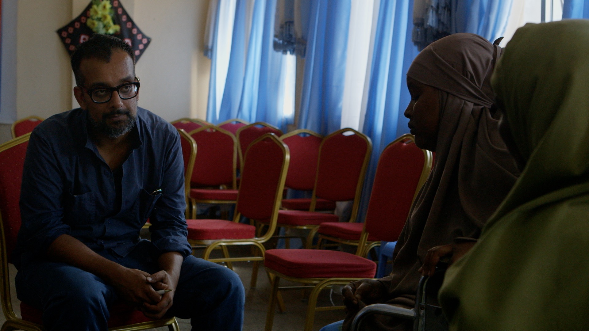 Suroosh meets women who were victims of al Shabaab’s violence, including some who were made amputees by their former husbands.