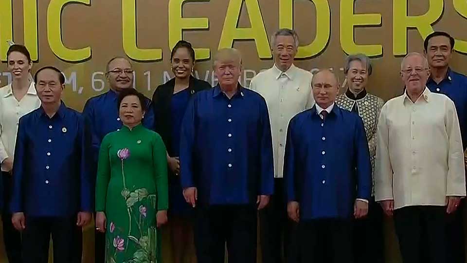 Trump promotes his “America First” vision to leaders at APEC summit