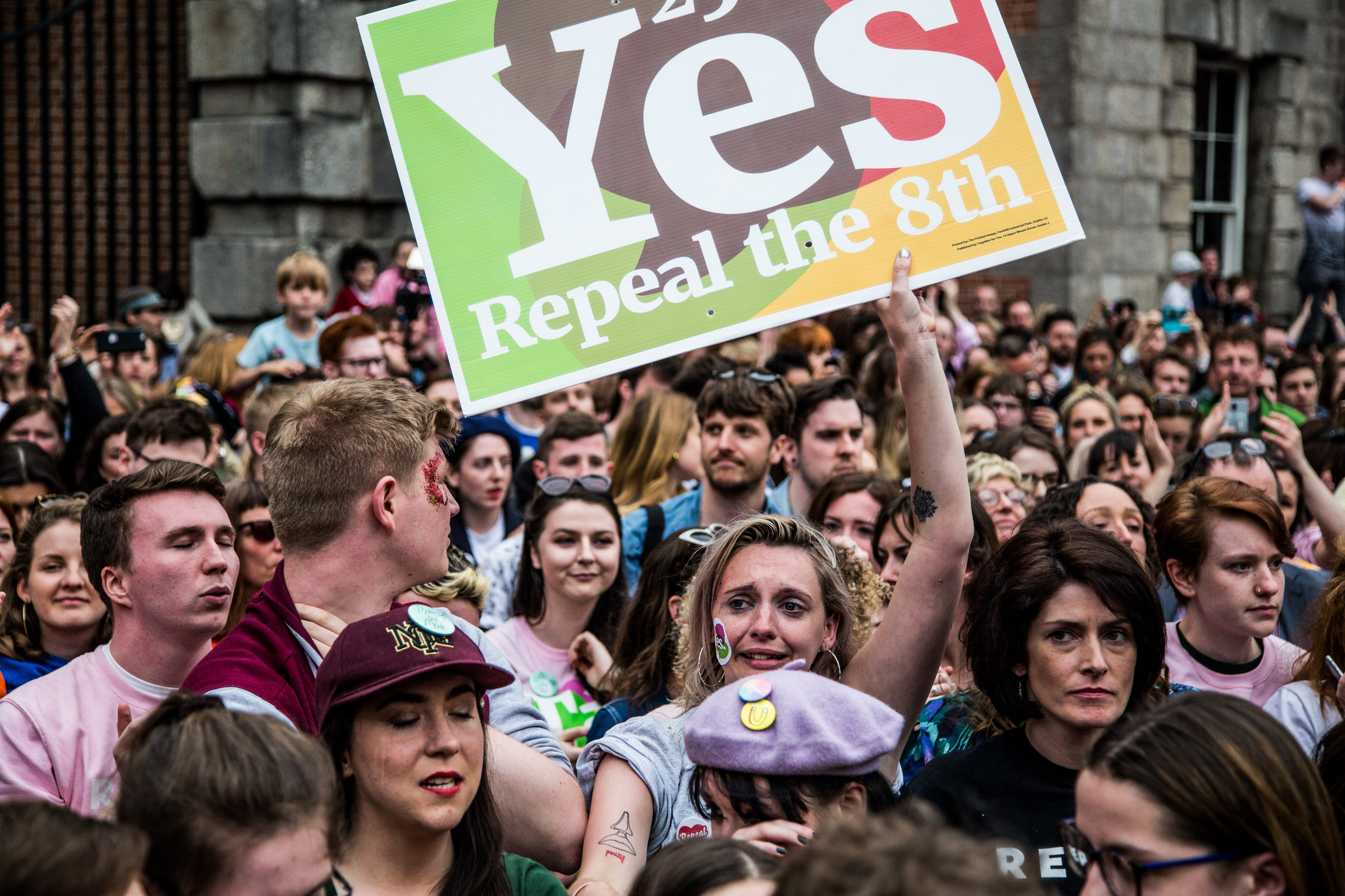 Landslide Irish vote repeals restrictive abortion amendment