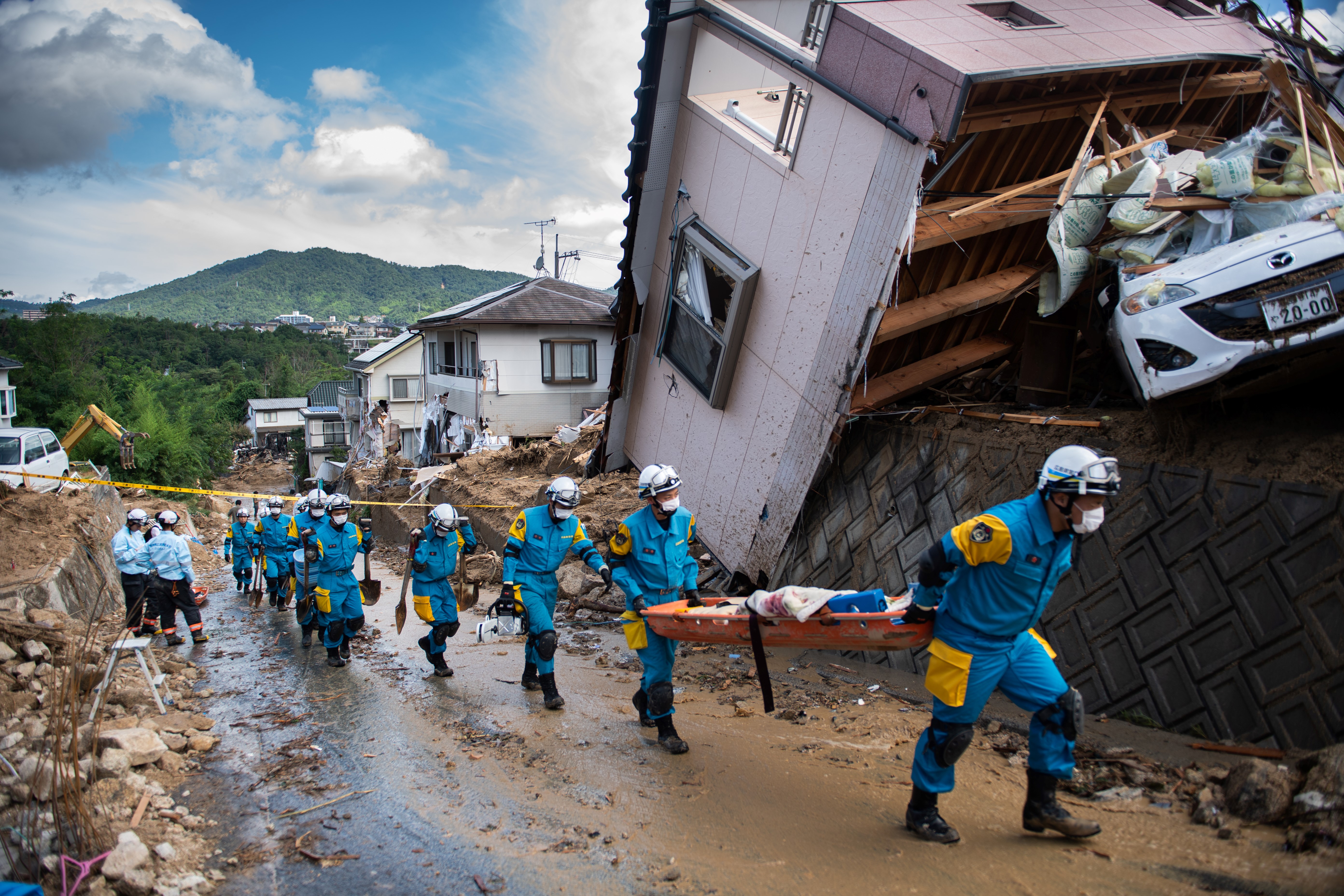 Disasters pictures. Стихийные бедствия. Стихийные бедствия и человек. Стихийные бедствия и лбли. Стихийные бедствия в Японии.