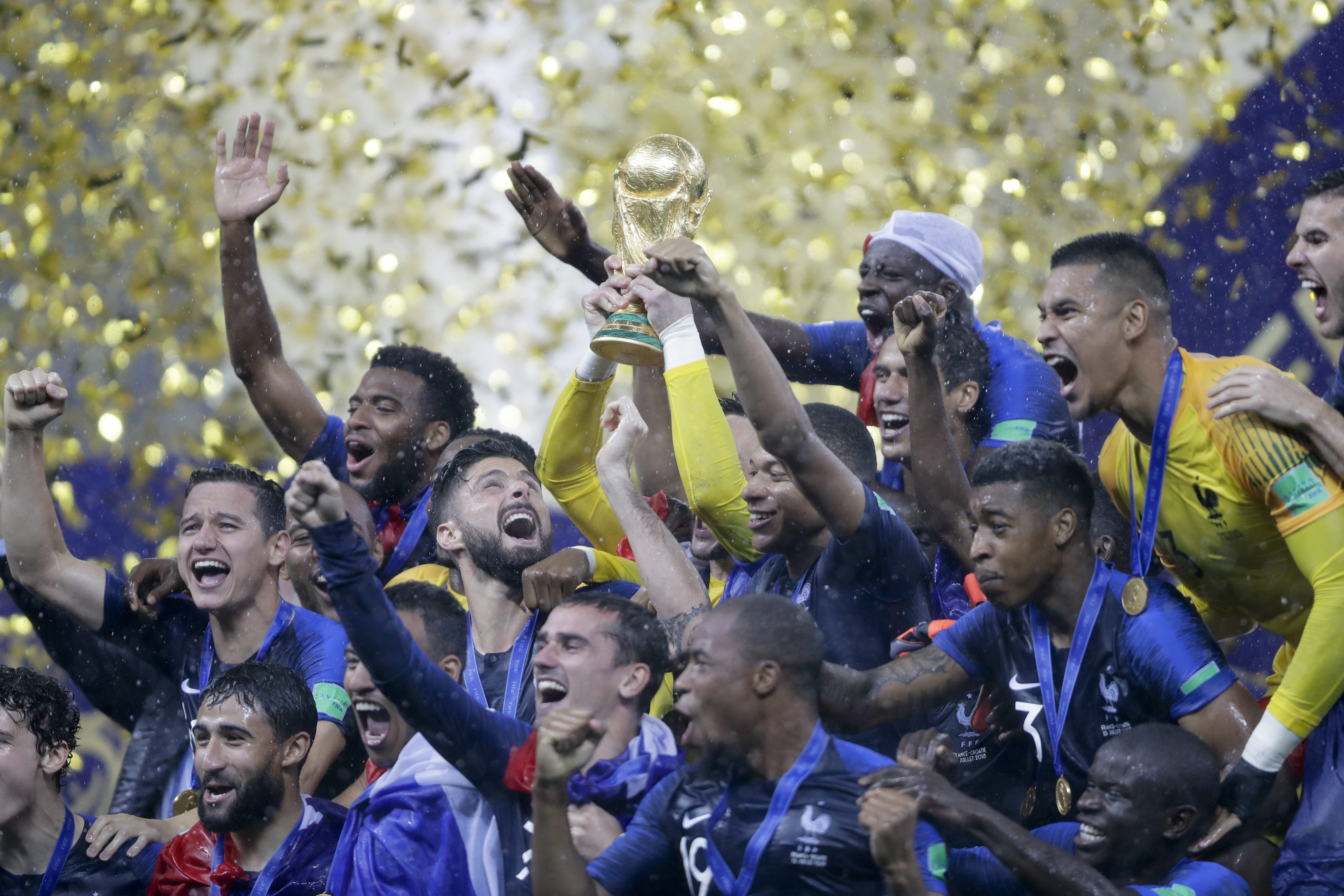 France wins 2nd World Cup title, beats Croatia 4-2