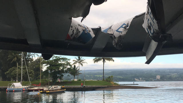 Hawaii volcano boat tours continue after 'lava bomb' injuries