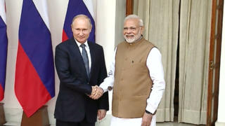 India buys Russian air defense systems under threat of sanctions from the United States