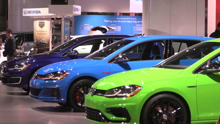 Detroit Auto Show: Global carmakers ramp up electric car production