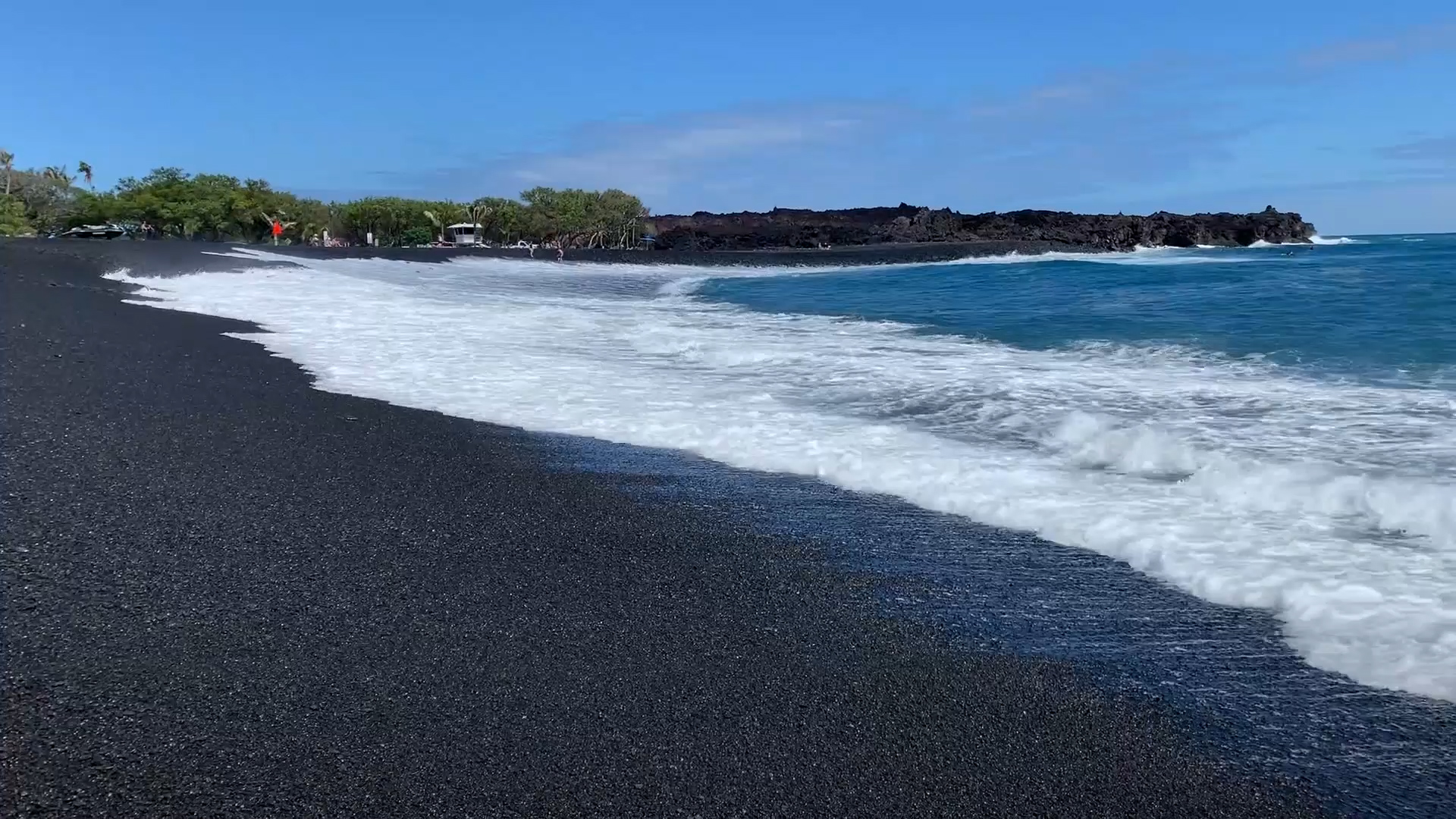 See the new beach that Kilauea's eruption created in Hawaii | CGTN America