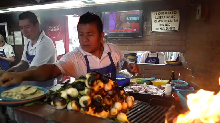 Auto repair shops transforms into a booming taco stand by night
