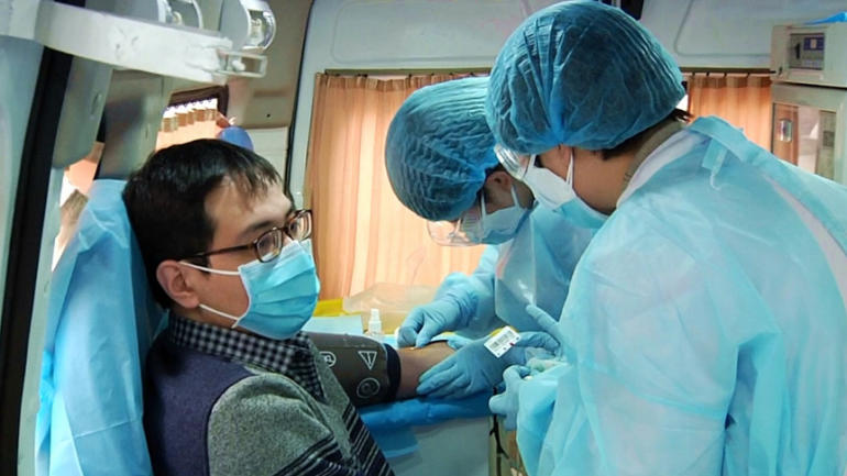 Recovered coronavirus patient donates plasma to save lives