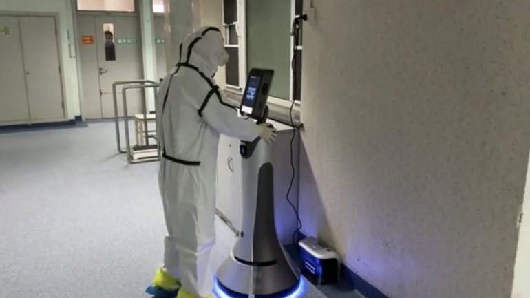 Hospital uses tech to minimize risk