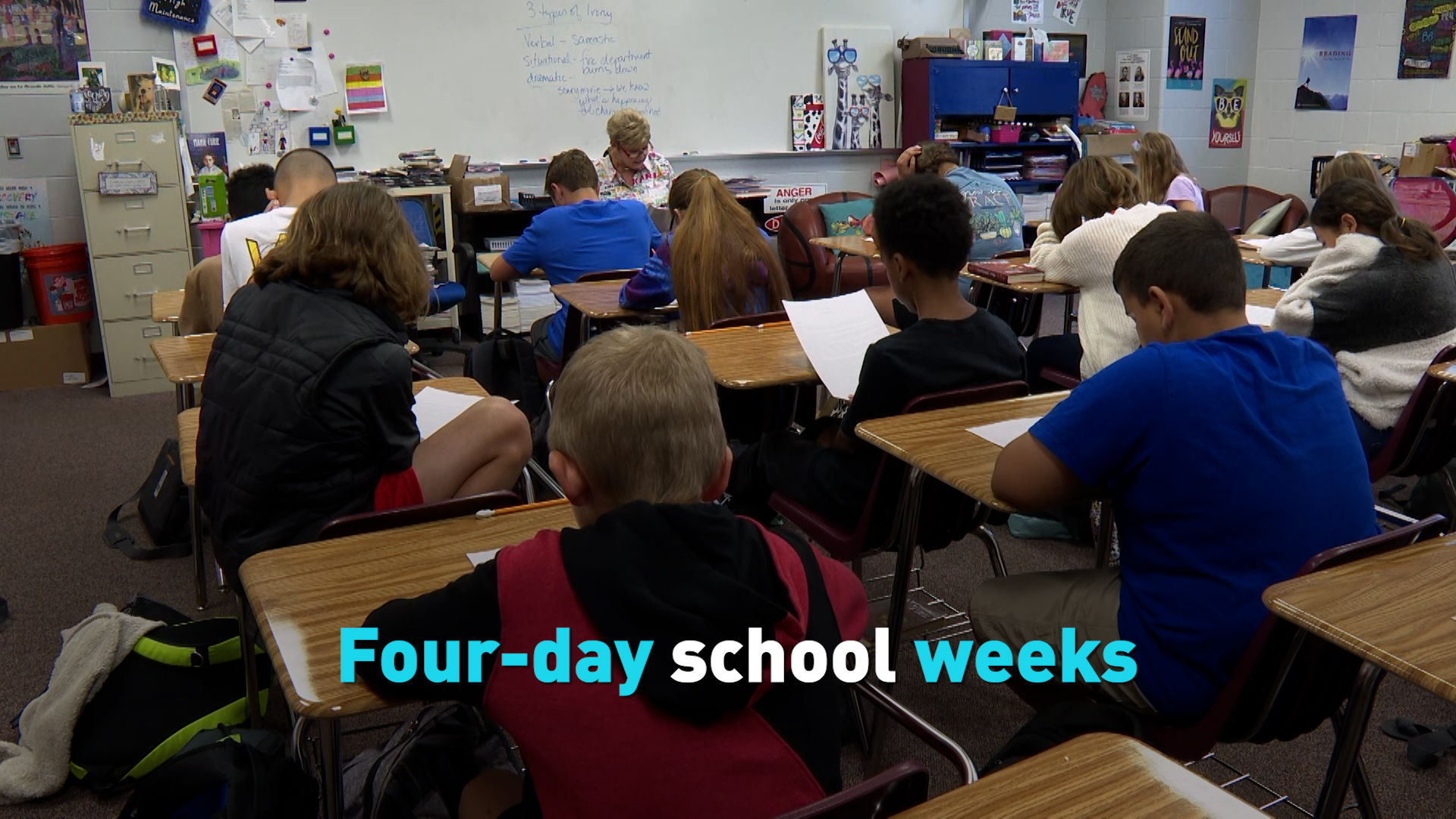 how many schools in america have 4 day school weeks